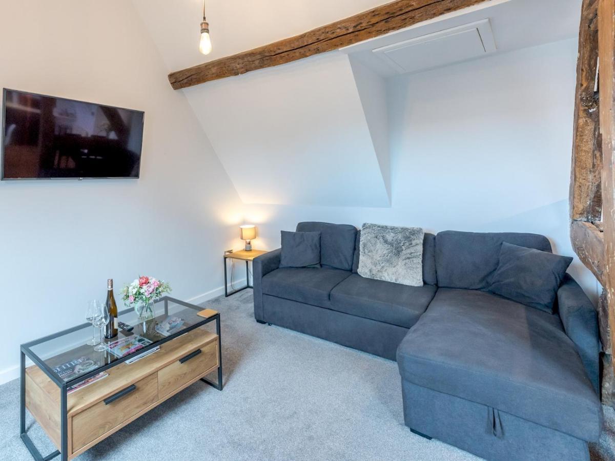 Pass The Keys 5C Charming Town Centre Apartment With Roof Top Views Шрусбъри Екстериор снимка
